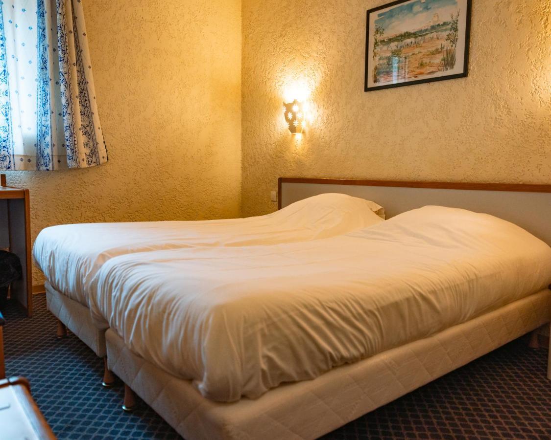 Logis Heraclee Saint-Gilles  Eksteriør billede