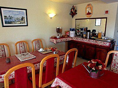 Logis Heraclee Saint-Gilles  Eksteriør billede